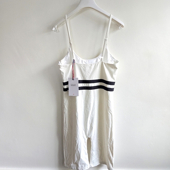 New Perfect Moment Seamless Stripe Snow White Fitness Suit/Skin Suit NWT Medium - Picture 12 of 14